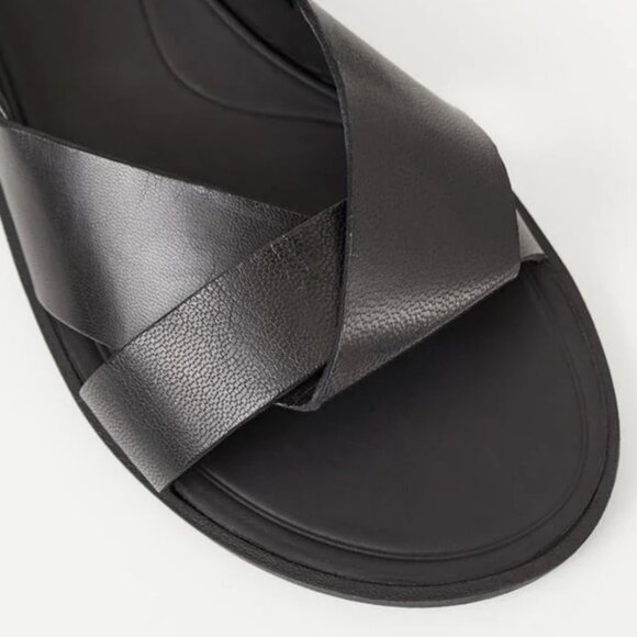 NWT Vagabond Tia 2.0 Flat Sandals, Black Leather, SEE NOTES ABOUT SIZING - Picture 3 of 4